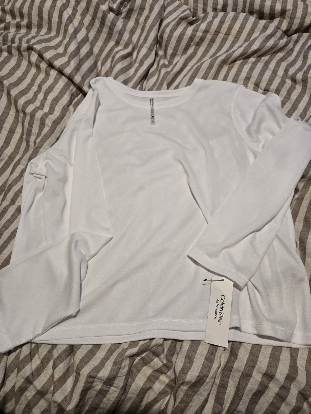 Calvin Klein Women’s Classic White Long-Sleeve Performance Top